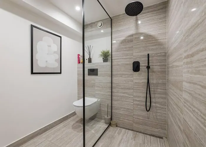 102sqm Exclusive Loft In Trendy Noblessner Lägenhet *