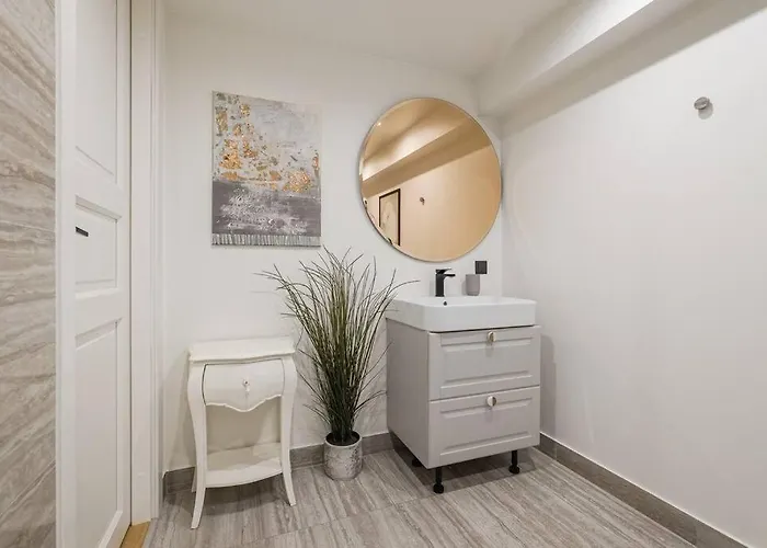 102sqm Exclusive Loft In Trendy Noblessner Lägenhet