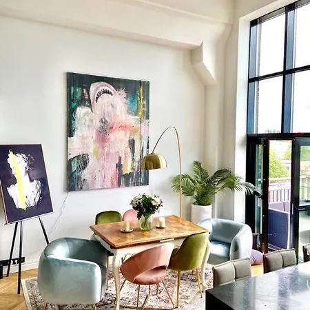 Lägenhet 102sqm Exclusive Loft In Trendy Noblessner Tallinn